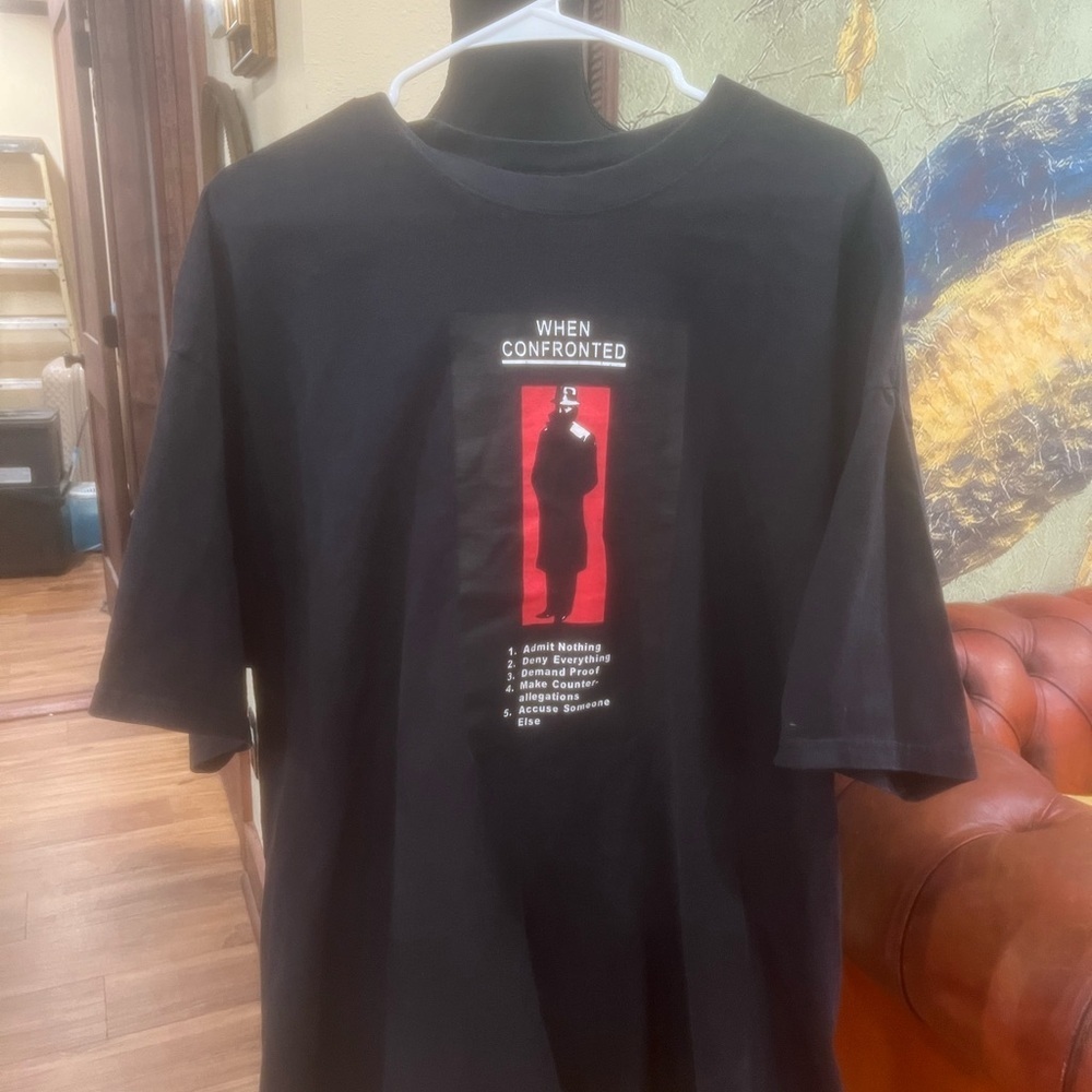 Black Graphic “When Confronted” T-Shirt size XXL in GUC